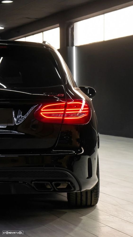 Mercedes-Benz C 63 AMG S - 11