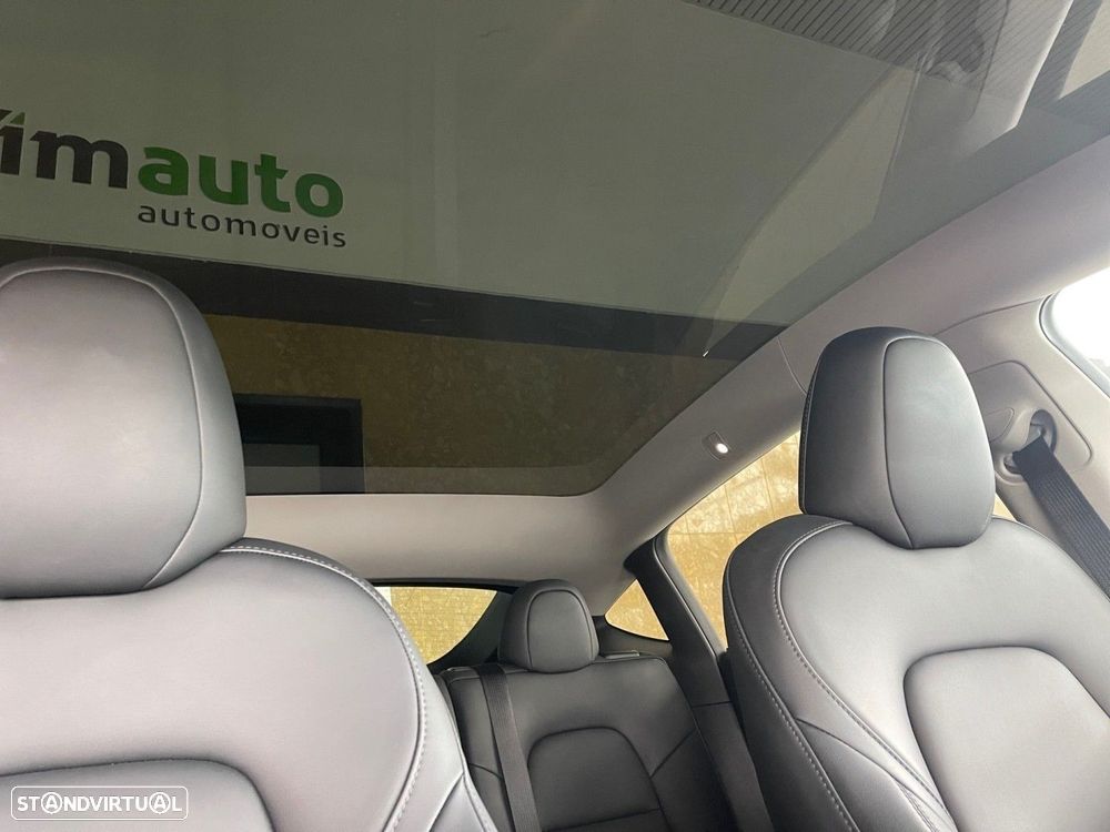 Tesla Model Y Standard - 8
