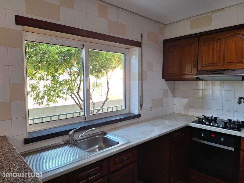 Arrenda-se Casa T2 em Leiria - Grande imagem: 2/12