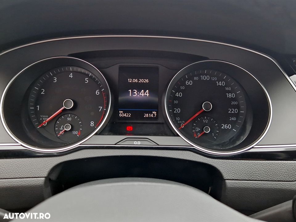 Volkswagen Passat 1.5 TSI ACT DSG Comfortline - 21