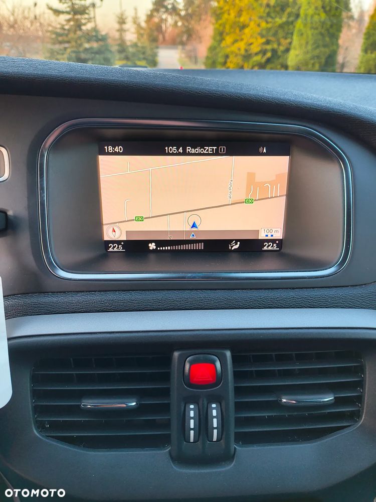 Volvo V40 D2 Momentum - 13