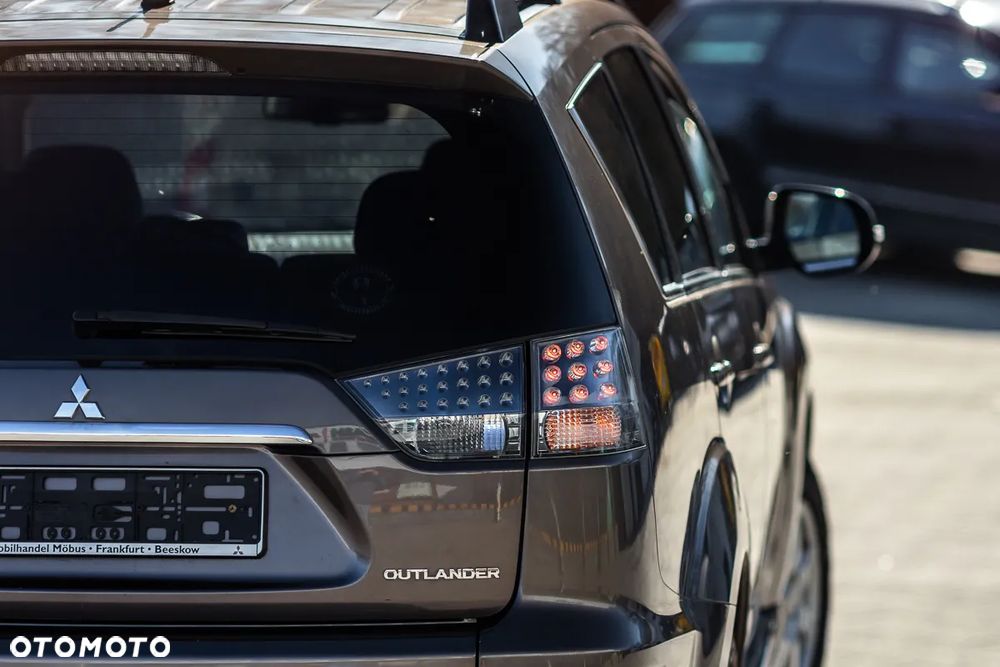 Mitsubishi Outlander 2.0 2WD - 17