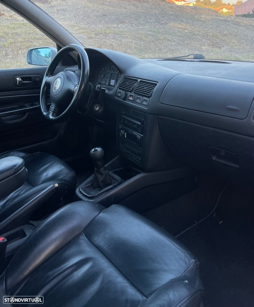 VW Golf Variant - 4