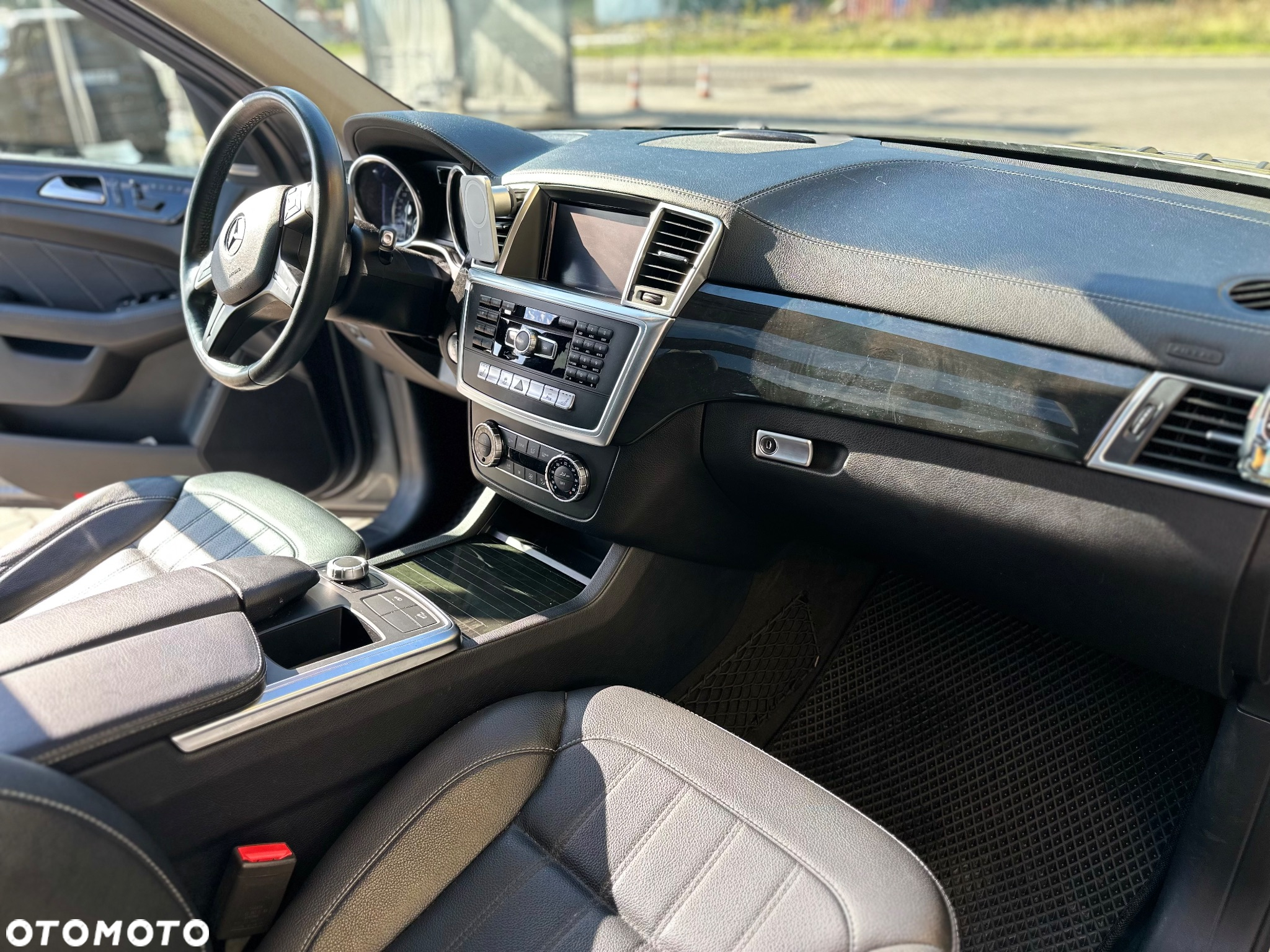 Mercedes-Benz GL - 6