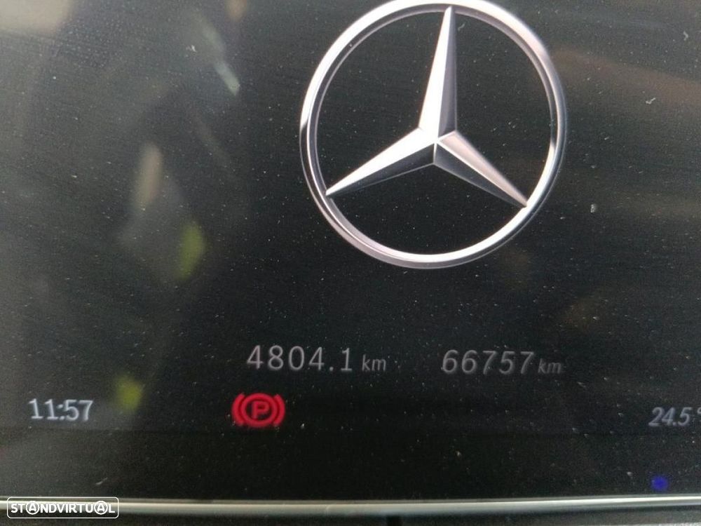 Mercedes-Benz C 300 e AMG Line - 5