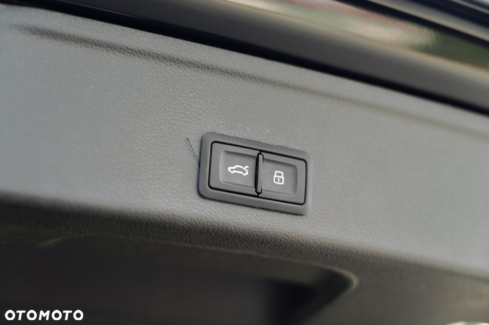 Audi A4 Avant 3.0 TDI quattro tiptronic sport - 21