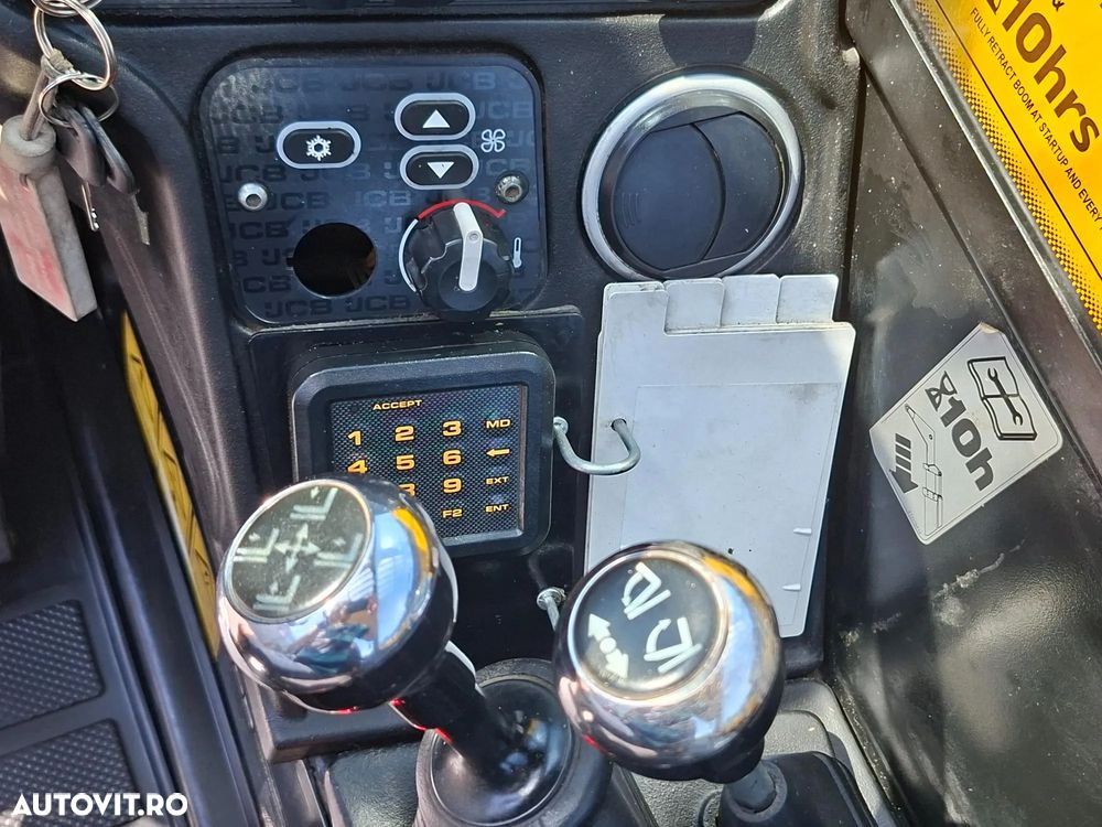 JCB 540-140 Hi-Viz INCARCATOR TELESCOPIC 4x4 - 18