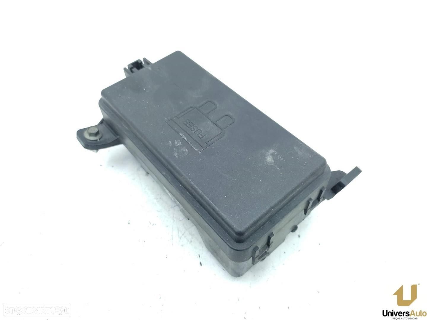 CAIXA RELÉS / FUSÍVEIS LAND ROVER FREELANDER 2000 -YPP100310L - 2