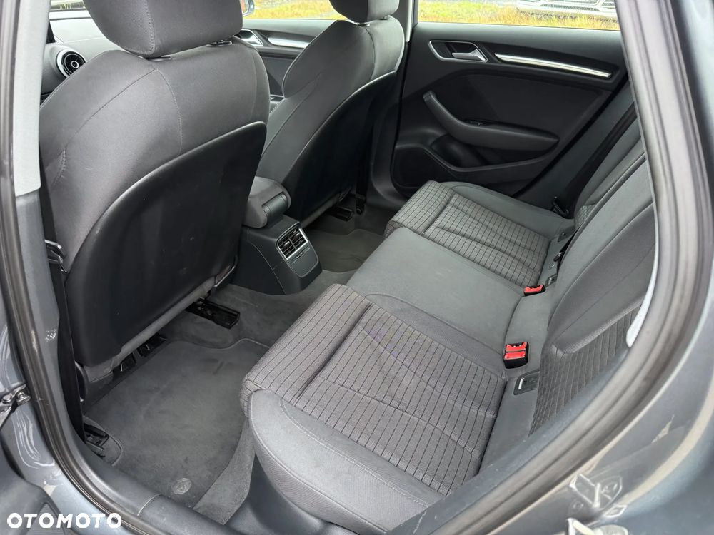 Audi A3 Sportback 1.6 TDI Sport - 27
