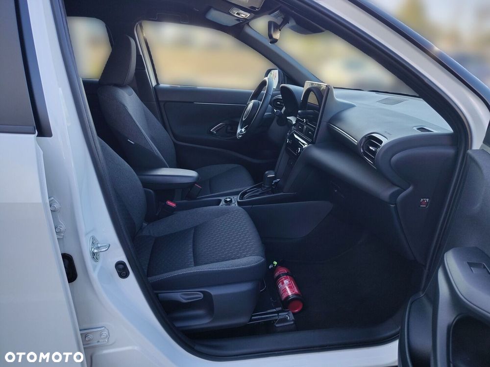 Toyota Yaris Cross Hybrid 1.5 Style AWD - 8