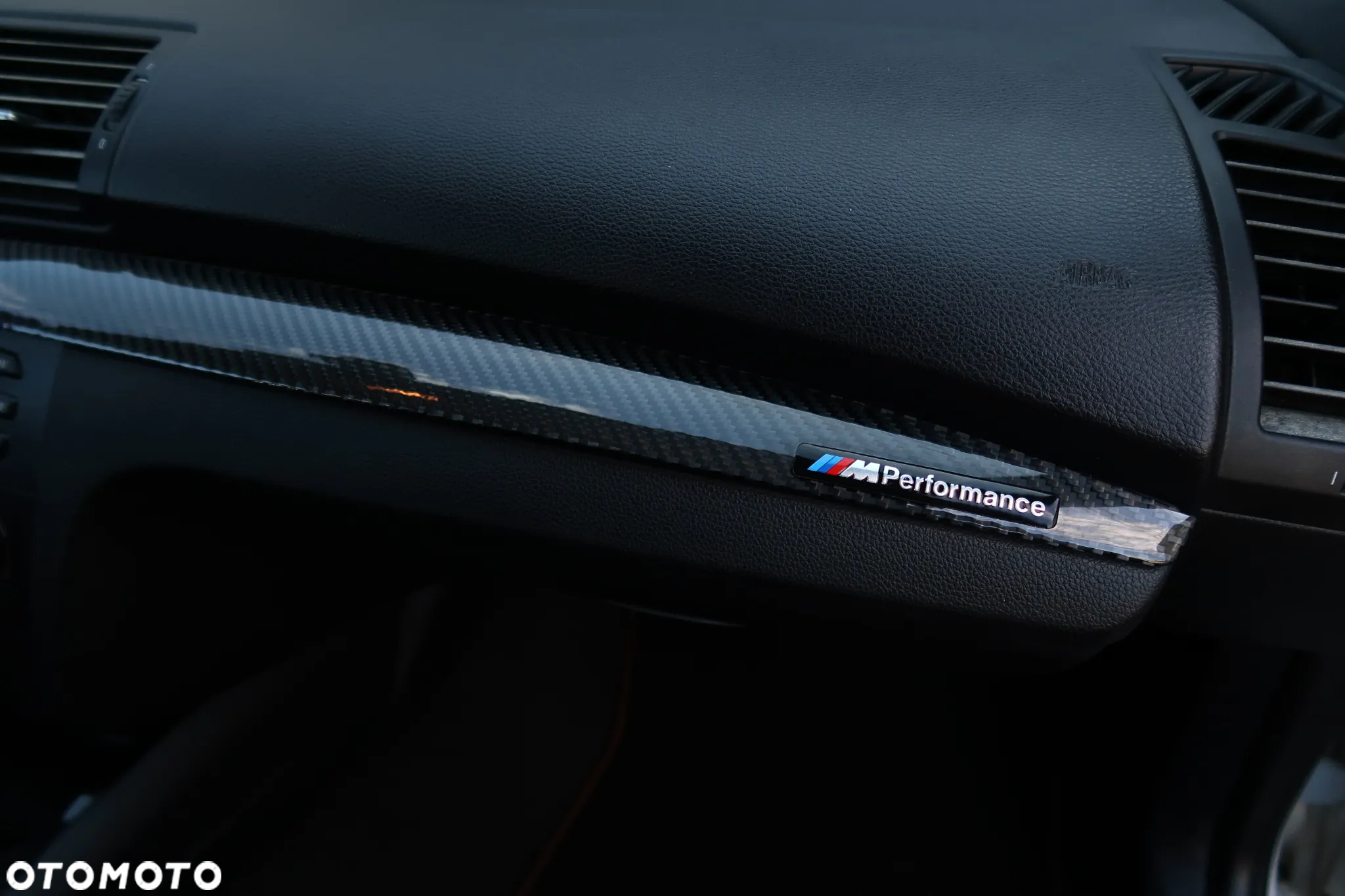 BMW Seria 1 116i - 23