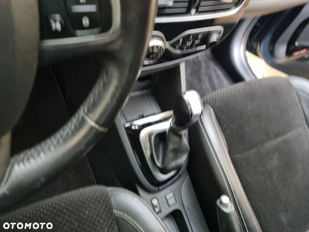 Renault Clio ENERGY TCe 120 EDC LIMITED 2018 - 30