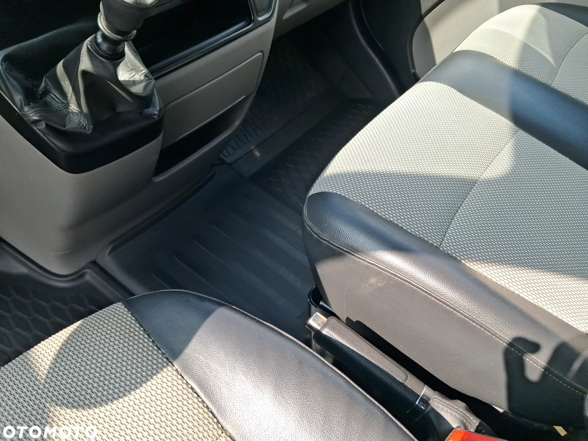 Hyundai H350 - 14