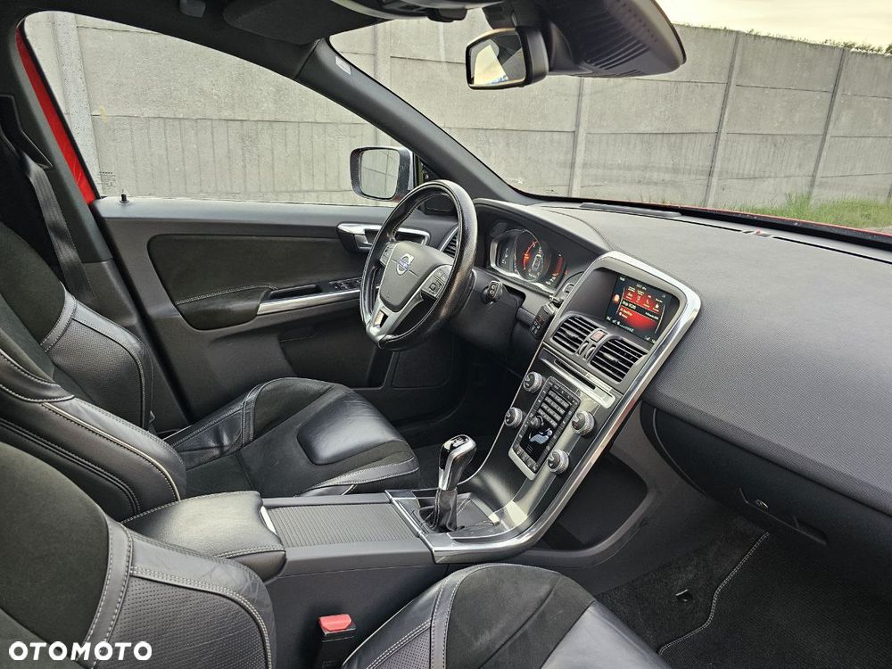 Volvo XC 60 D3 R-Design - 33