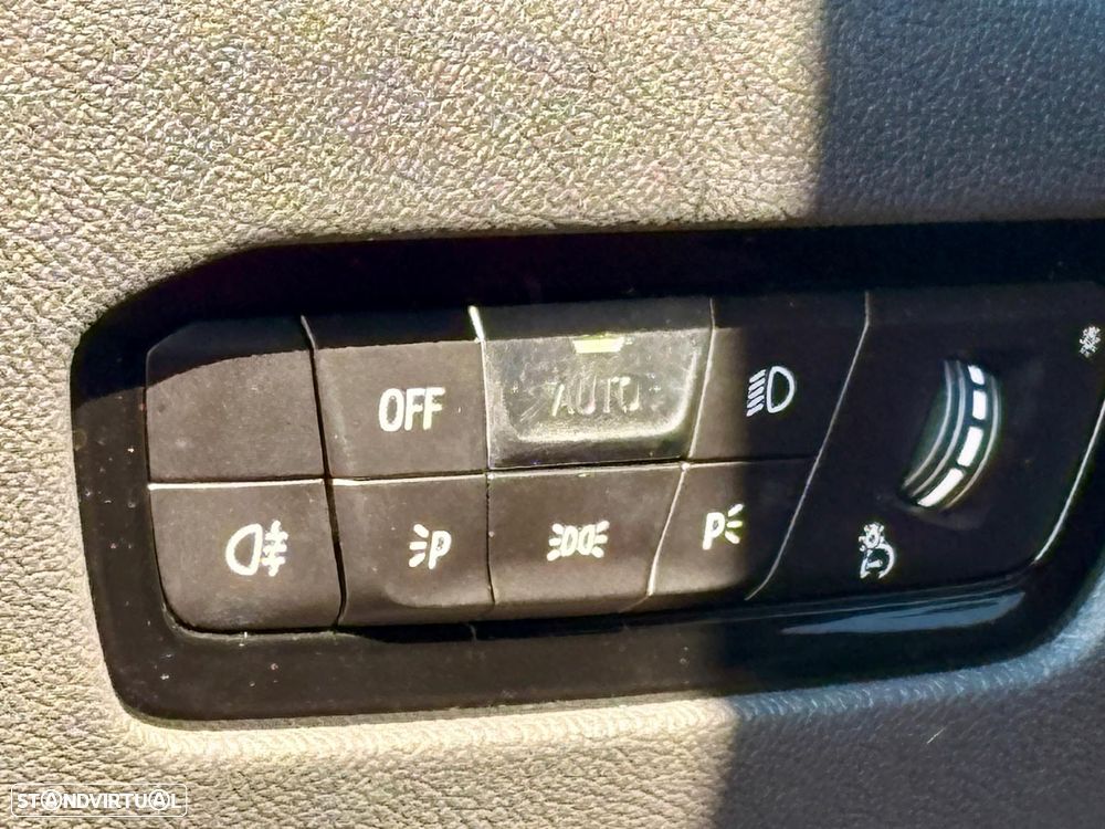 BMW i4 eDrive40 Pack Desportivo M - 19