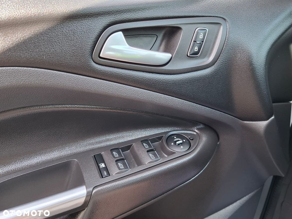 Ford Kuga 2.0 TDCi 4WD Titanium - 31