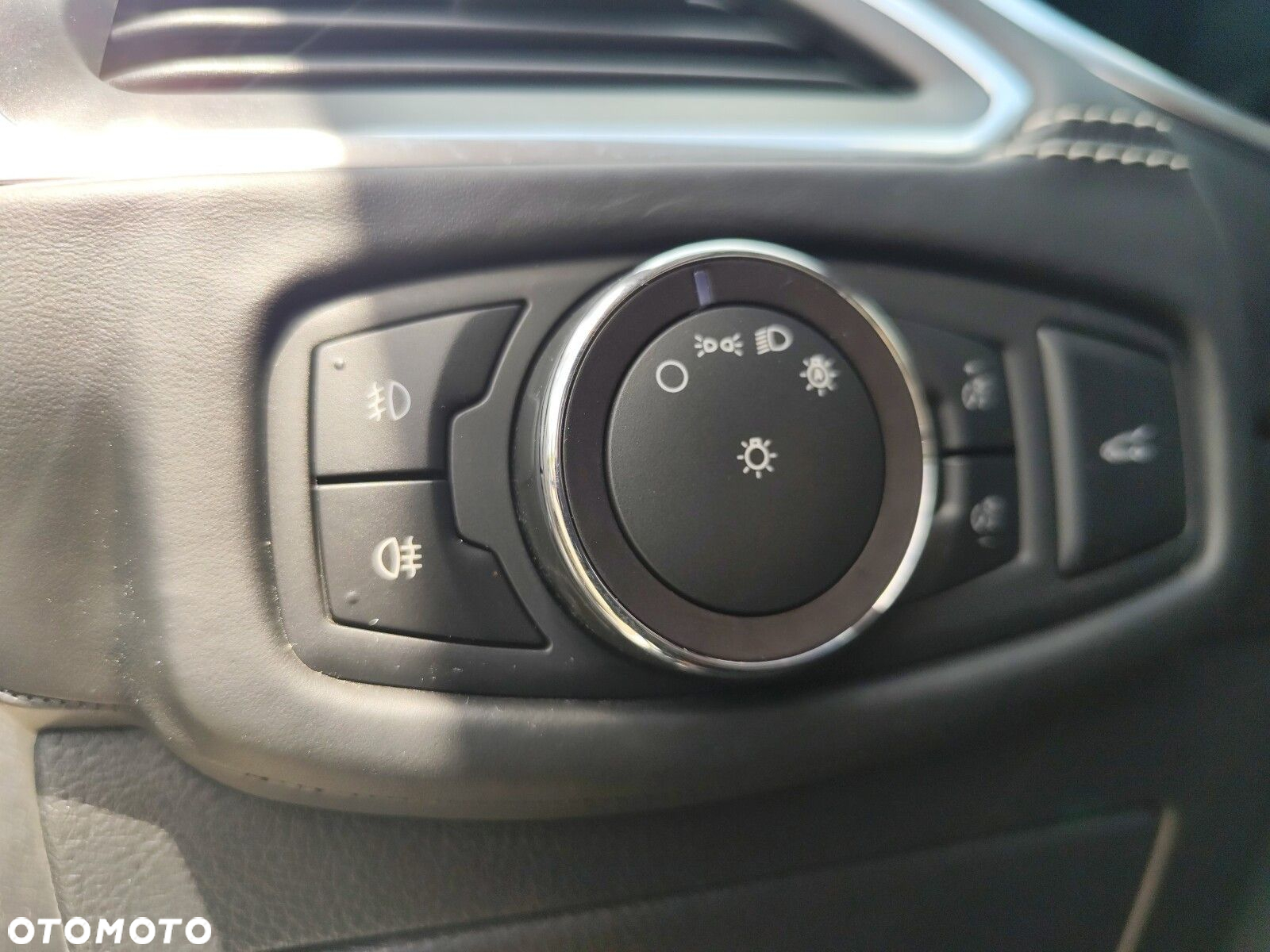 Ford S-Max - 22