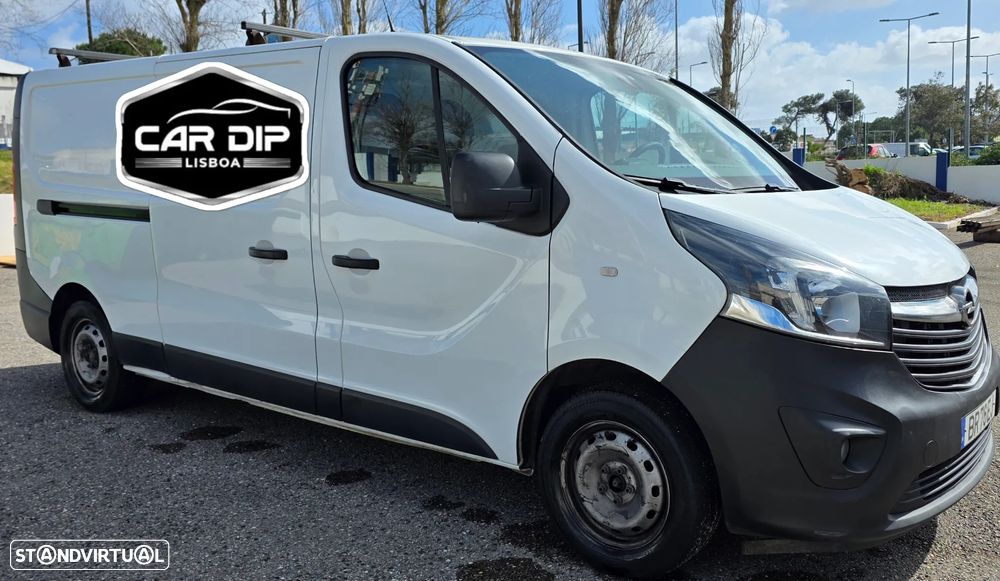 Opel Vivaro - 1