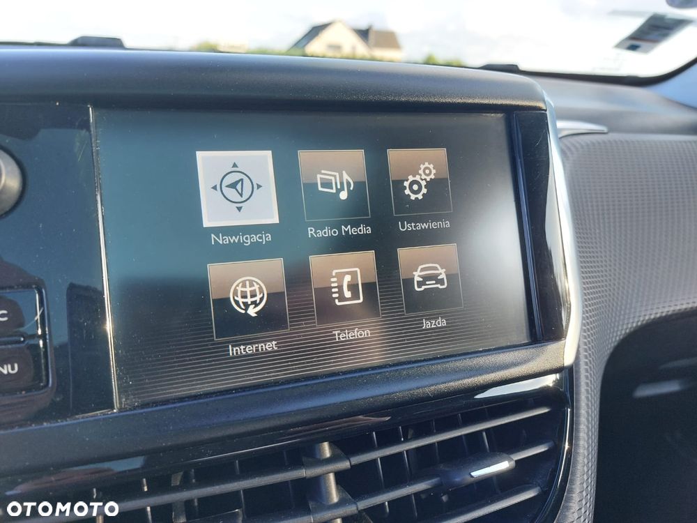 Peugeot 2008 PureTech 110 Stop&Start Allure - 19