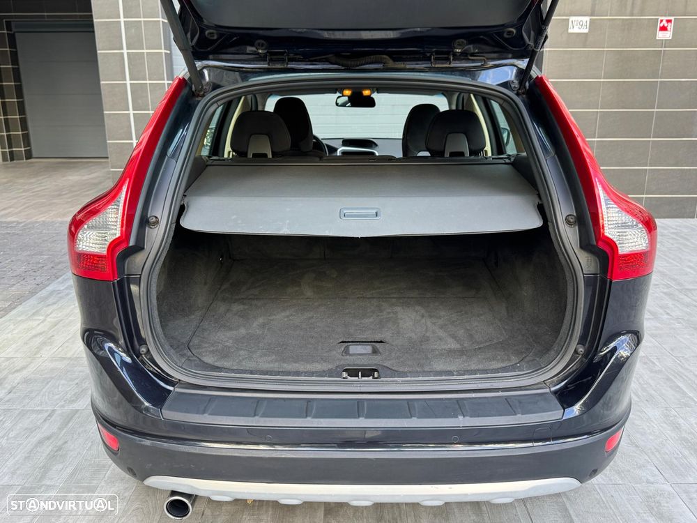 Volvo XC 60 2.0 D3 Drive V.Ocean Race Start/Stop - 14