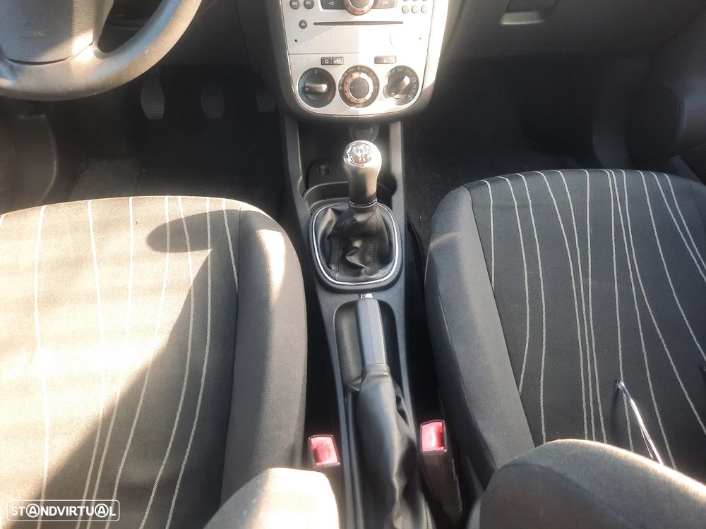Opel Corsa 1.3 CDTI Enjoy EcoFLEX - 25