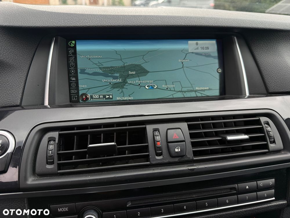 BMW Seria 5 520d Luxury Line - 23