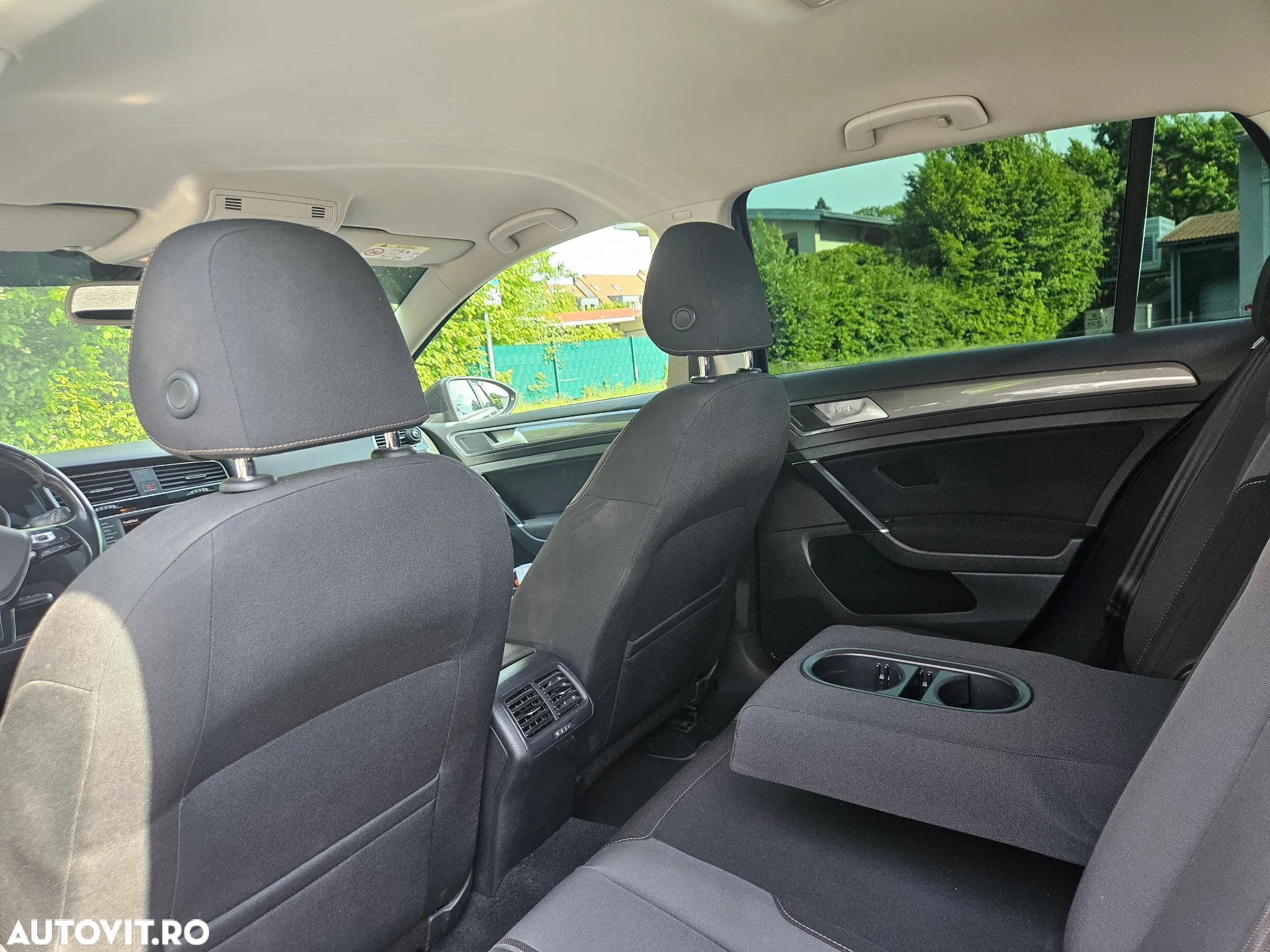 Volkswagen Golf 1.6 TDI BlueMotion Technology Allstar - 9