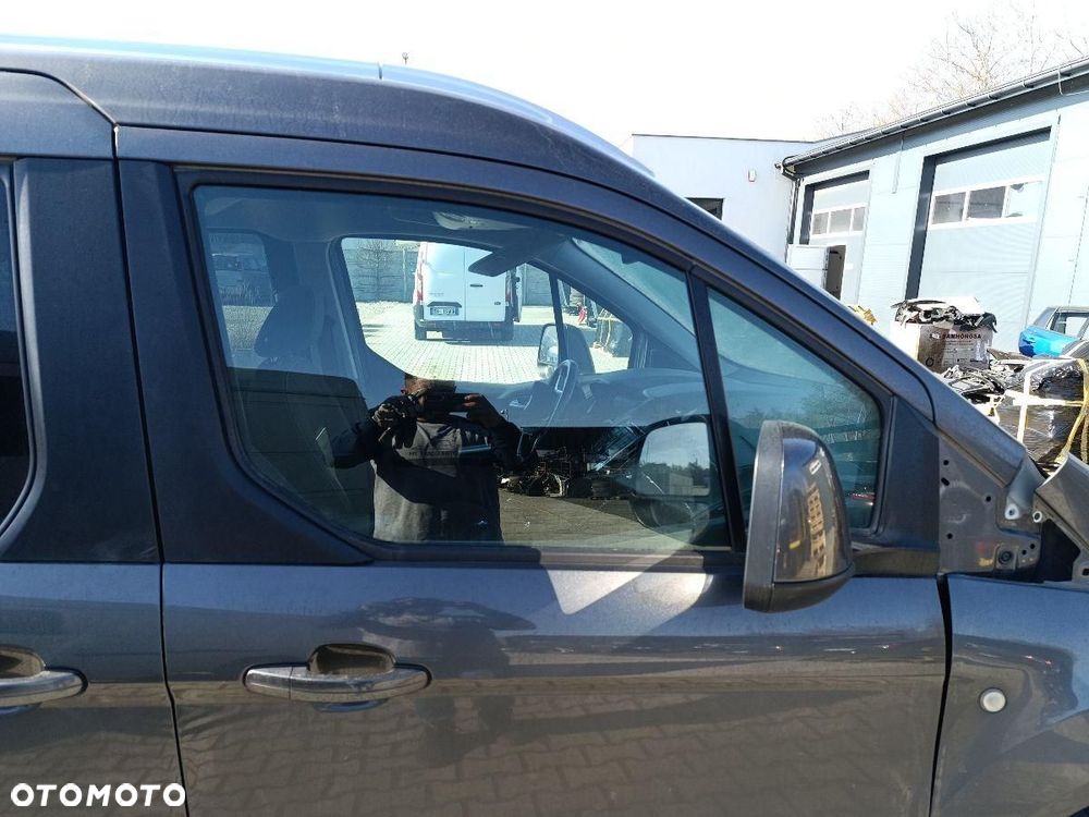 FORD TOURNEO CONNECT MK2 DRZWI PRAWE PRZÓD - 3