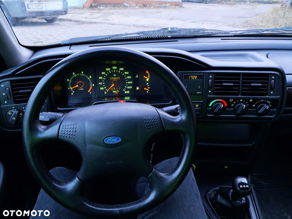 Ford Scorpio - 37