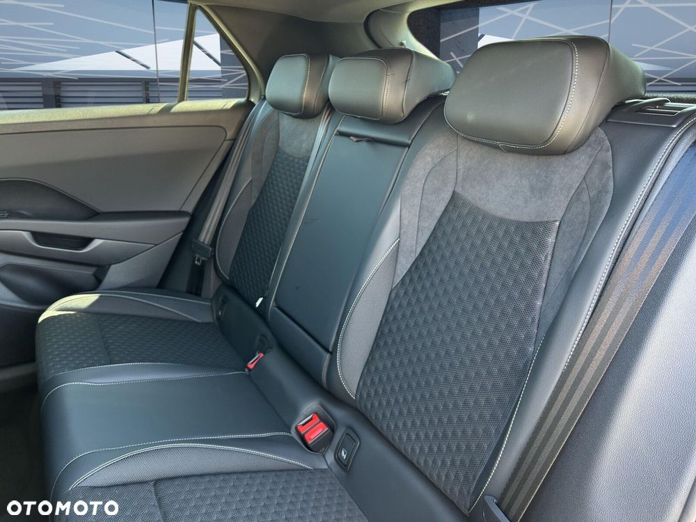 Volkswagen T-Roc 1.5 eTSI R-Line DSG - 8