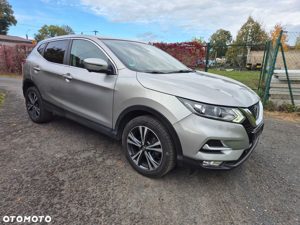 Nissan Qashqai - 2