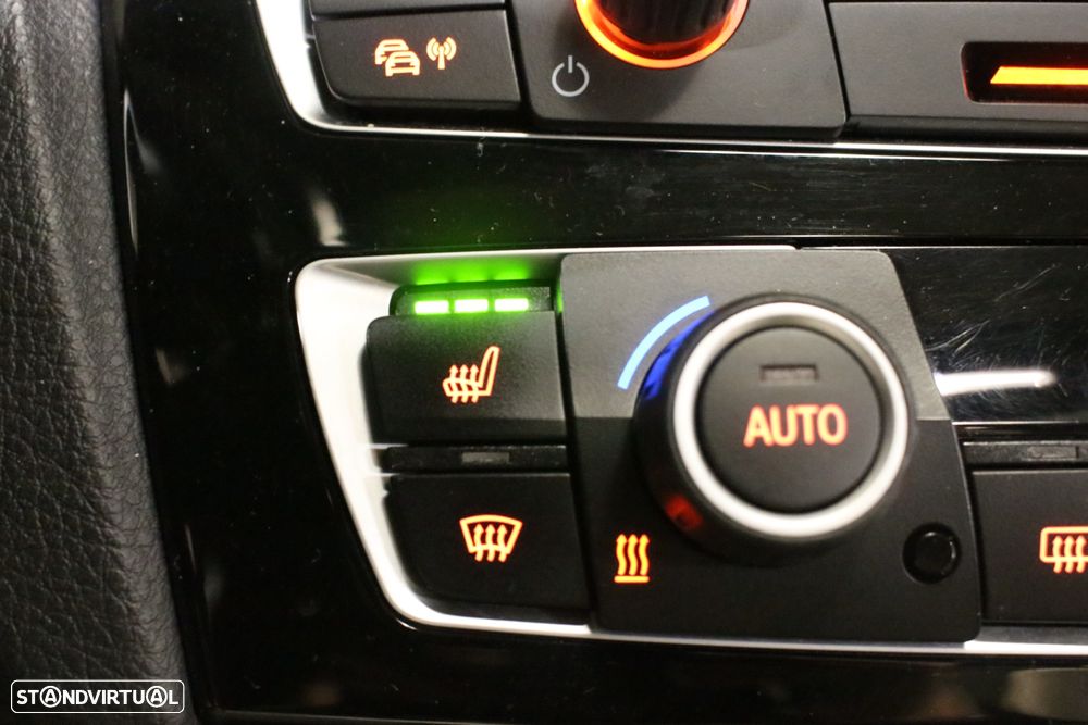 BMW 118 i Pack M Shadow - 25