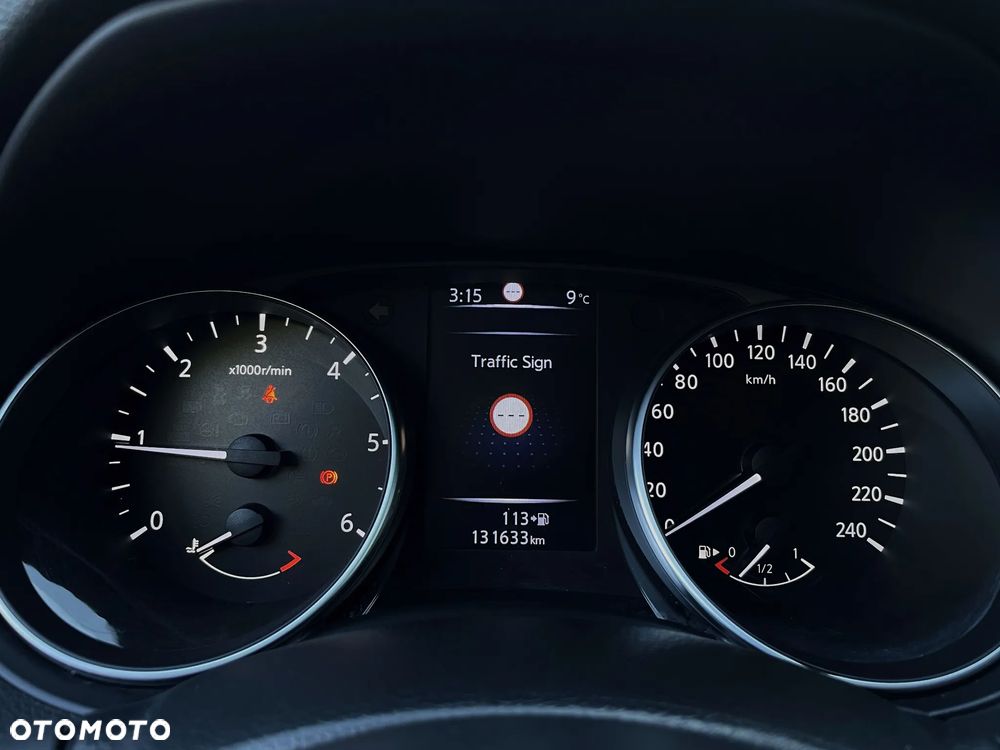 Nissan Qashqai 1.5 dCi N-Connecta - 22