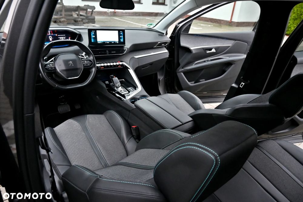 Peugeot 3008 BlueHDi 130 Stop & Start EAT8 Allure Pack - 29