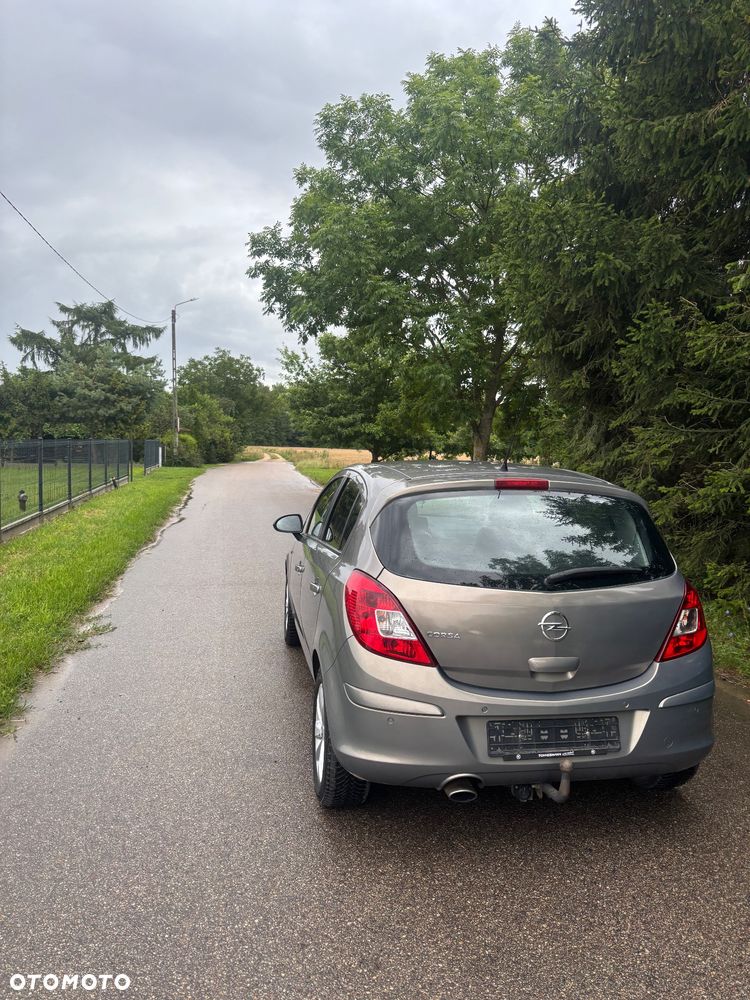 Opel Corsa - 4