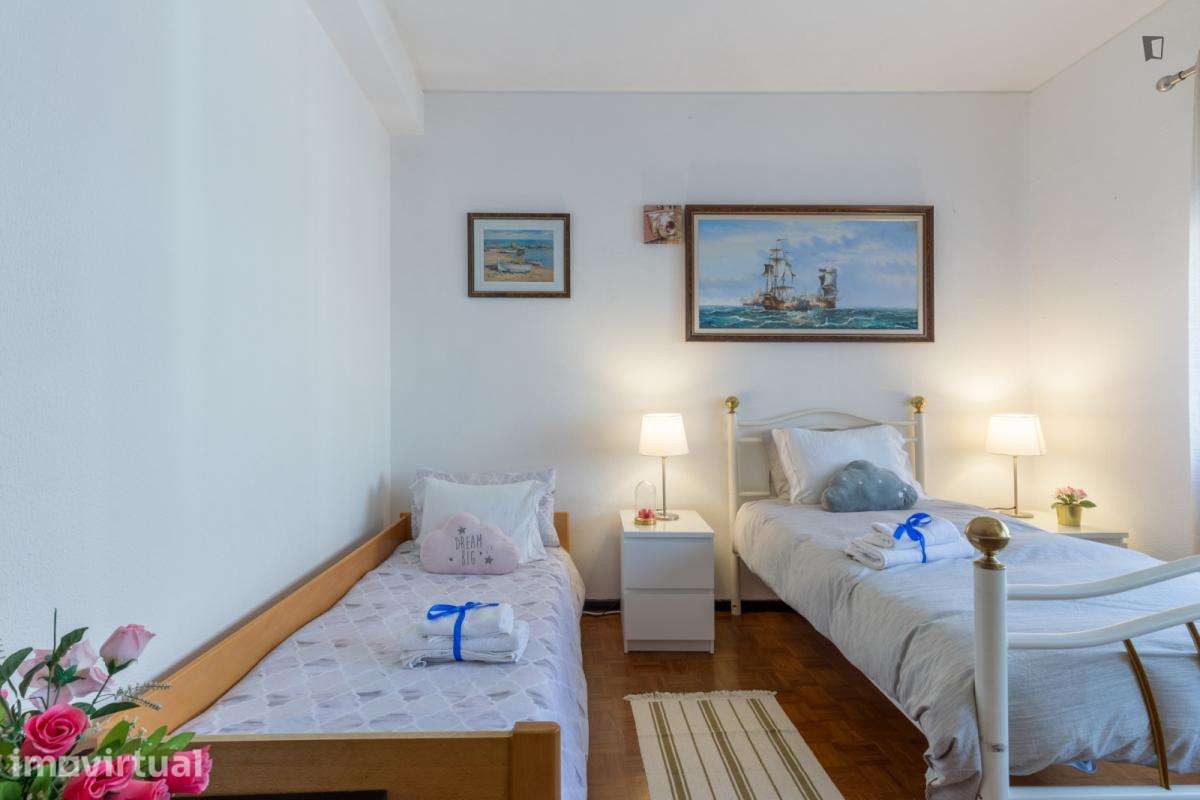 Apartamento com 3 quartos - localizado em Massarelos Porto - Grande imagem: 2/12