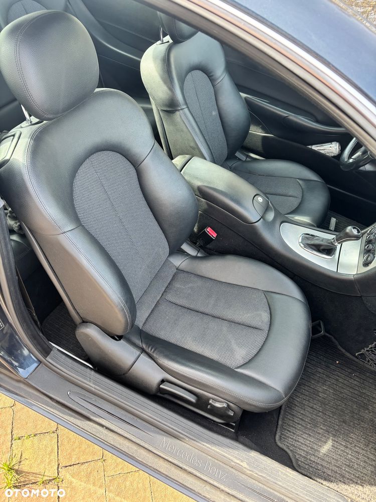 Mercedes-Benz CLK - 4