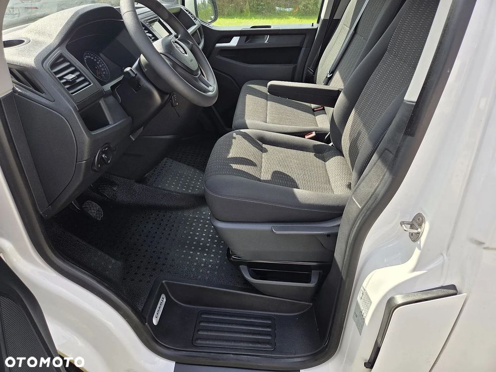 Volkswagen Caravelle 2.0 TDI L2 Comfortline 4Motion - 5