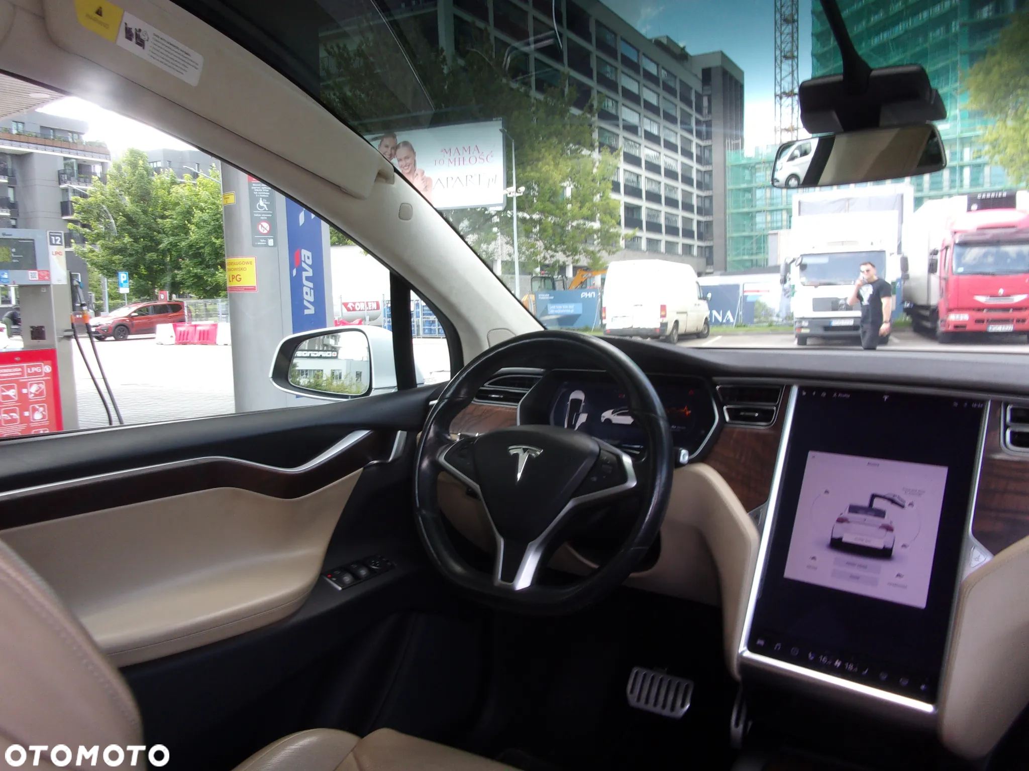 Tesla Model X Performance - 13