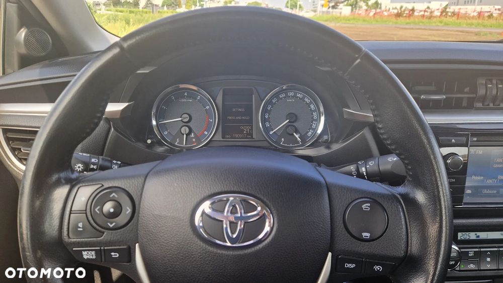 Toyota Corolla 1.6 Premium - 13