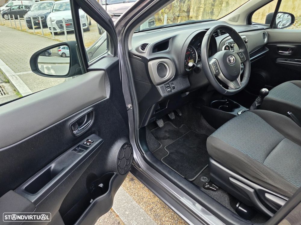 Toyota Yaris 1.0 VVT-i Comfort+P.Style - 10