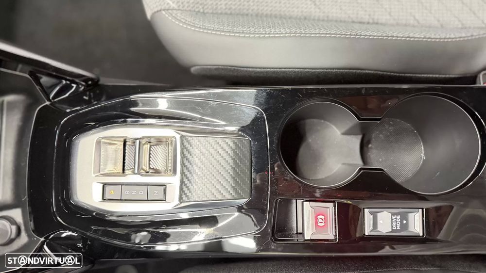 Peugeot 2008 1.2 Hybrid Allure e-DCS6 - 21