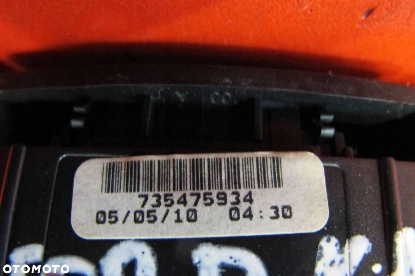 FORD KA 2 II PANEL PRZEŁĄCZNIK ŚWIATEŁ AWARYJNYCH 735475934 - 3