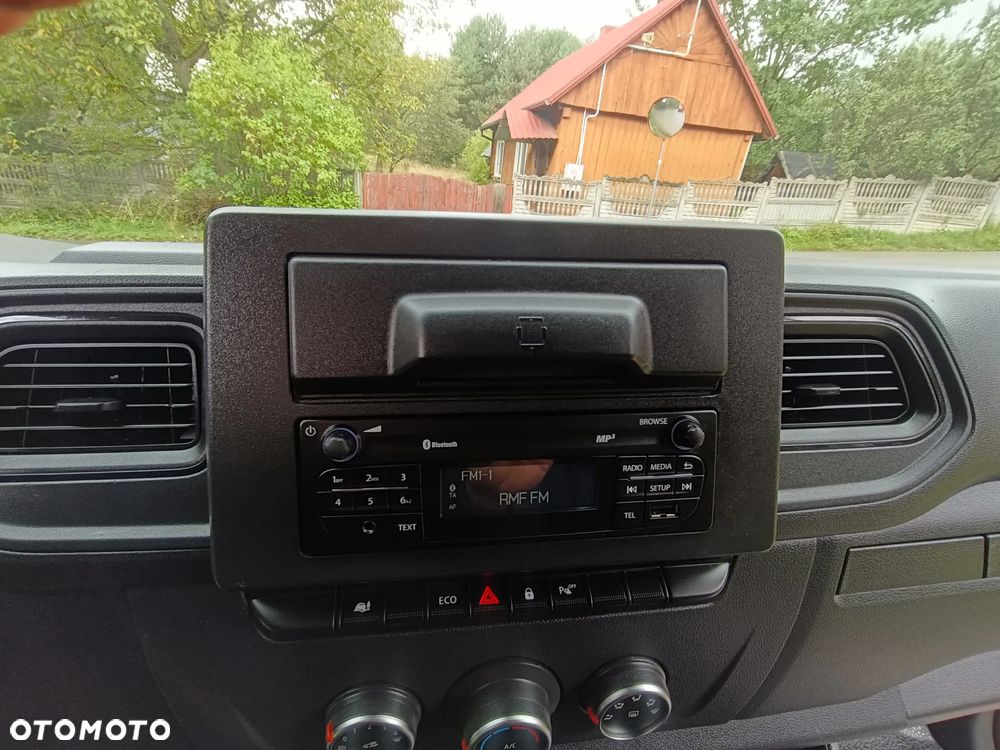 Renault Master - 25