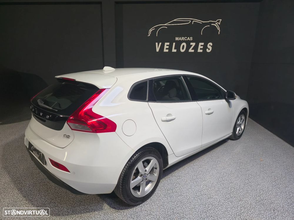 Volvo V40 2.0 D2 Kinetic - 11