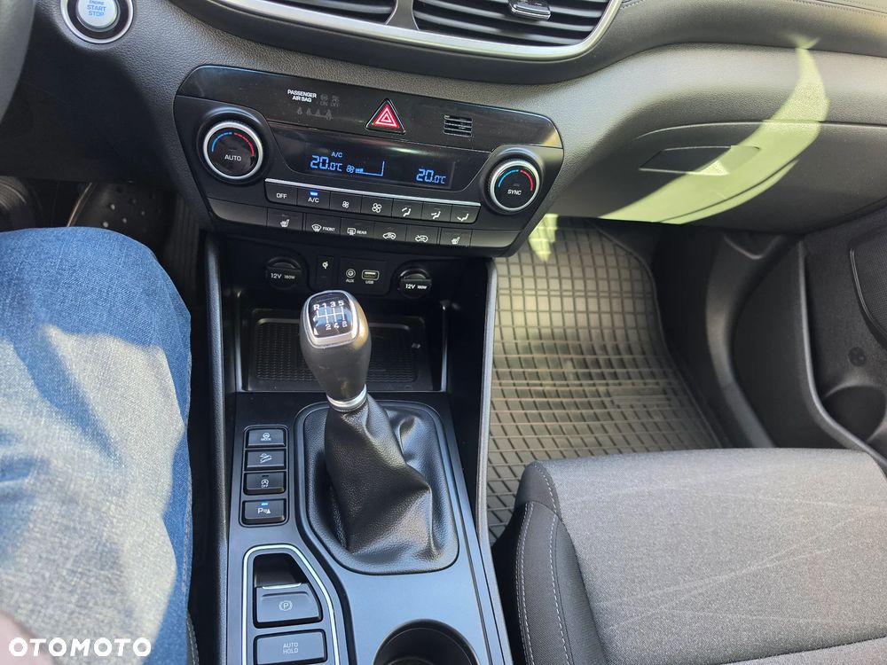 Hyundai Tucson blue 1.6 CRDi 2WD Pure - 11