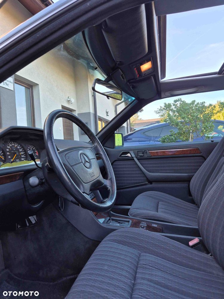 Mercedes-Benz W124 (1984-1993) - 4