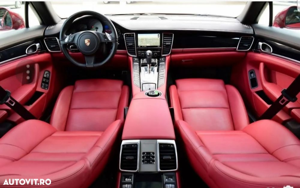 Porsche Panamera - 1