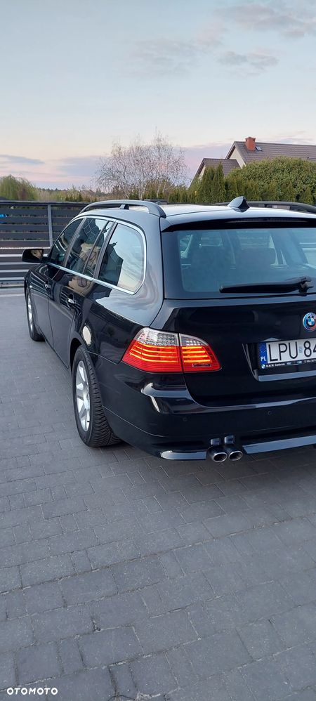 BMW Seria 5 525d - 5