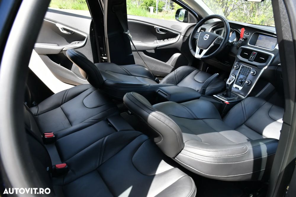 Volvo V40 D2 ECO Summum - 19